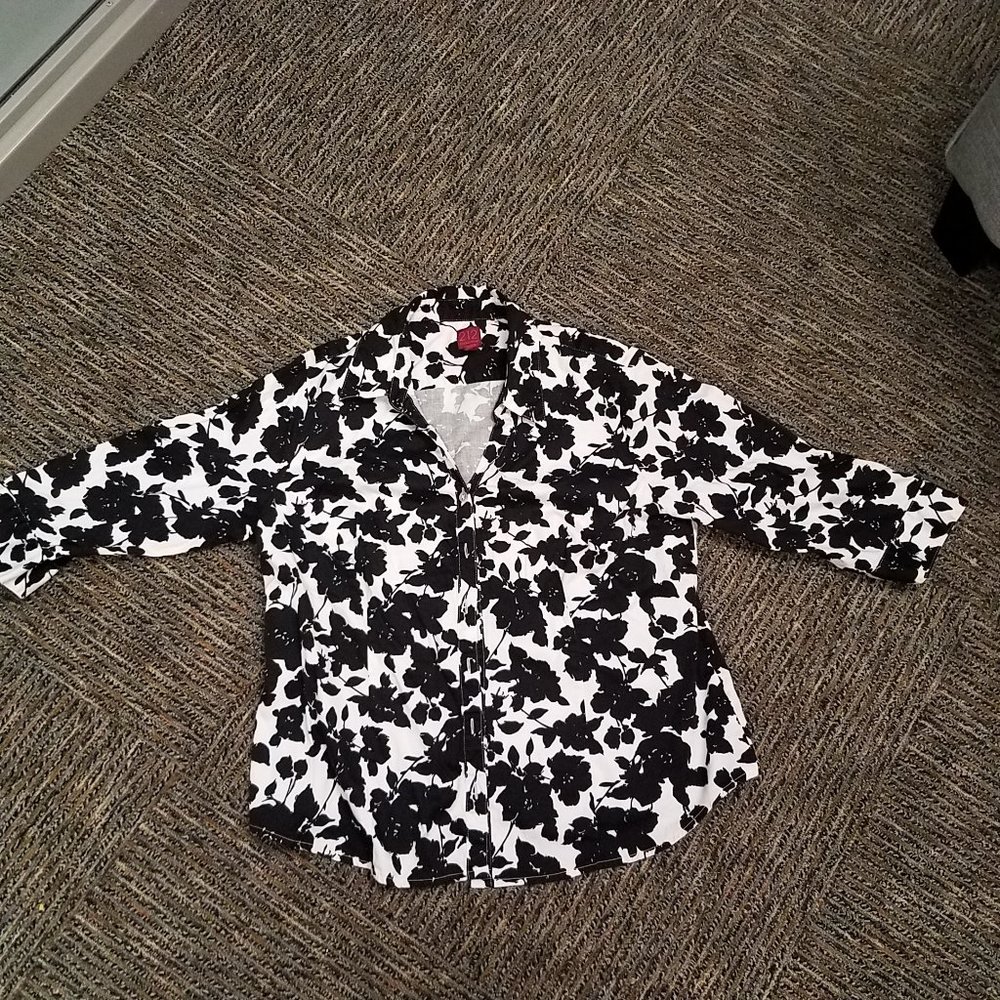 212 Collection Petite Stretch XL 3/4 sleeve Button Up